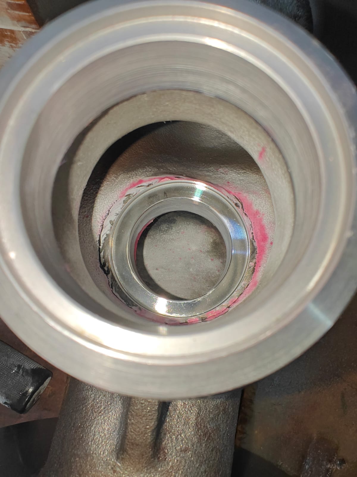 Valve seat ring under dye penetrant inspection